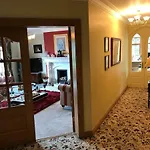 Mayrone House 多尼戈尔