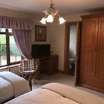 Mayrone House 住宿加早餐酒店 *