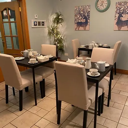 Mayrone House Bed & Breakfast