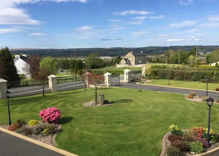 Mayrone House * 多尼戈尔