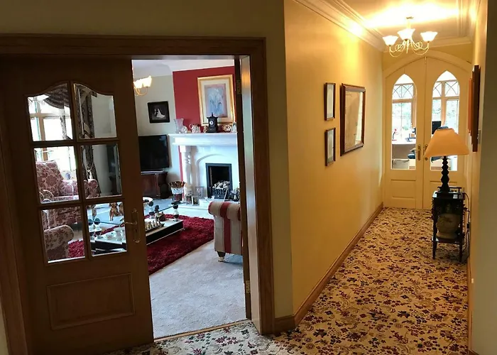 Mayrone House 多尼戈尔